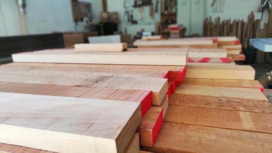 come scegliere legno per scale interne